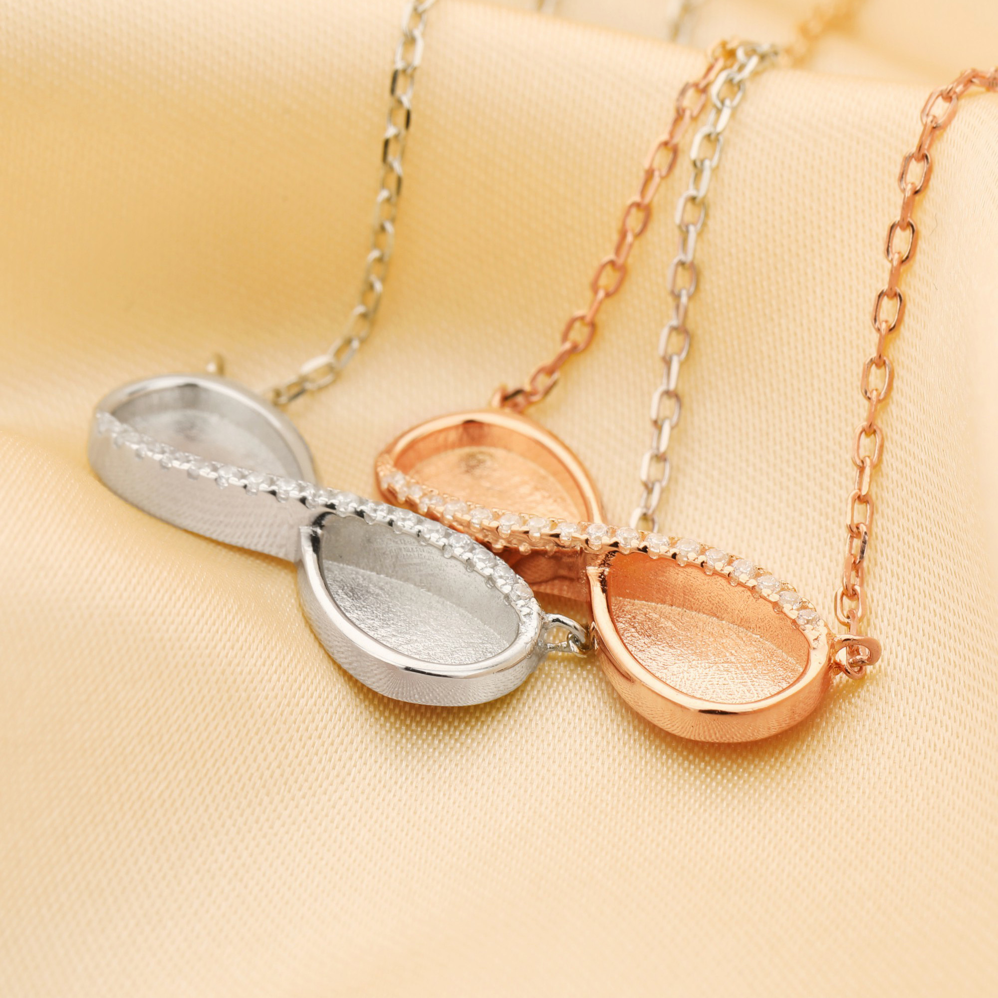 Keepsake Mother Milk Resin Inf - Bezels Set Pendant のレビューと価格