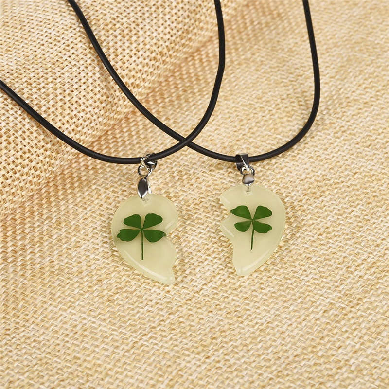 Four Leaf Clover Luminous Coup - Dried Flower Bulk のレビューと価格