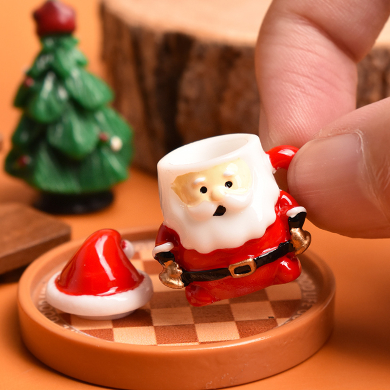 Mini Santa Teacup Ornament - R - Resin Crafts のレビューと価格